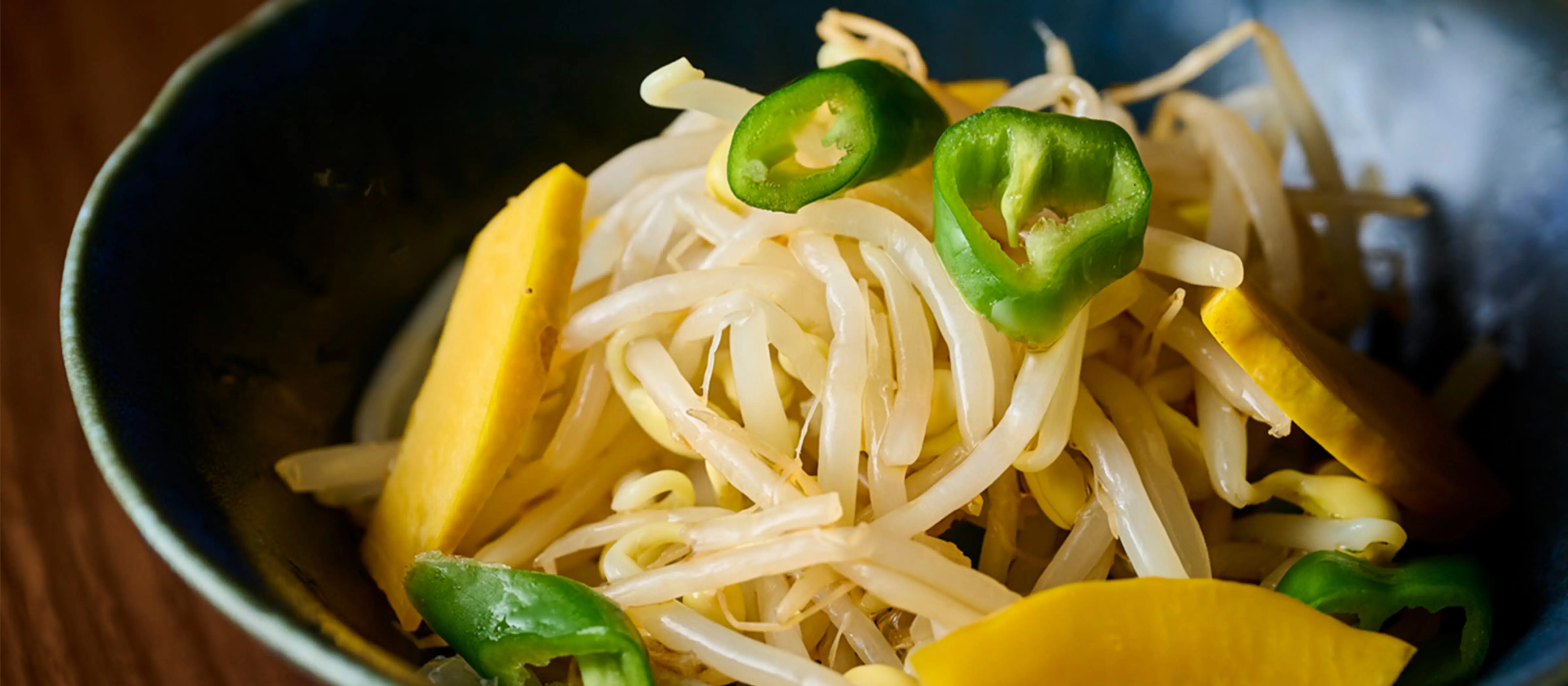 季節野菜と豆もやしのナムル